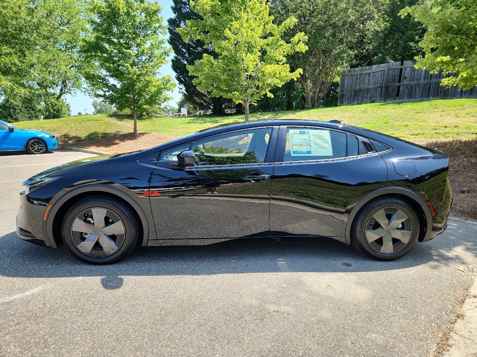 2026 Toyota Prius Plug-In Hybrid SE