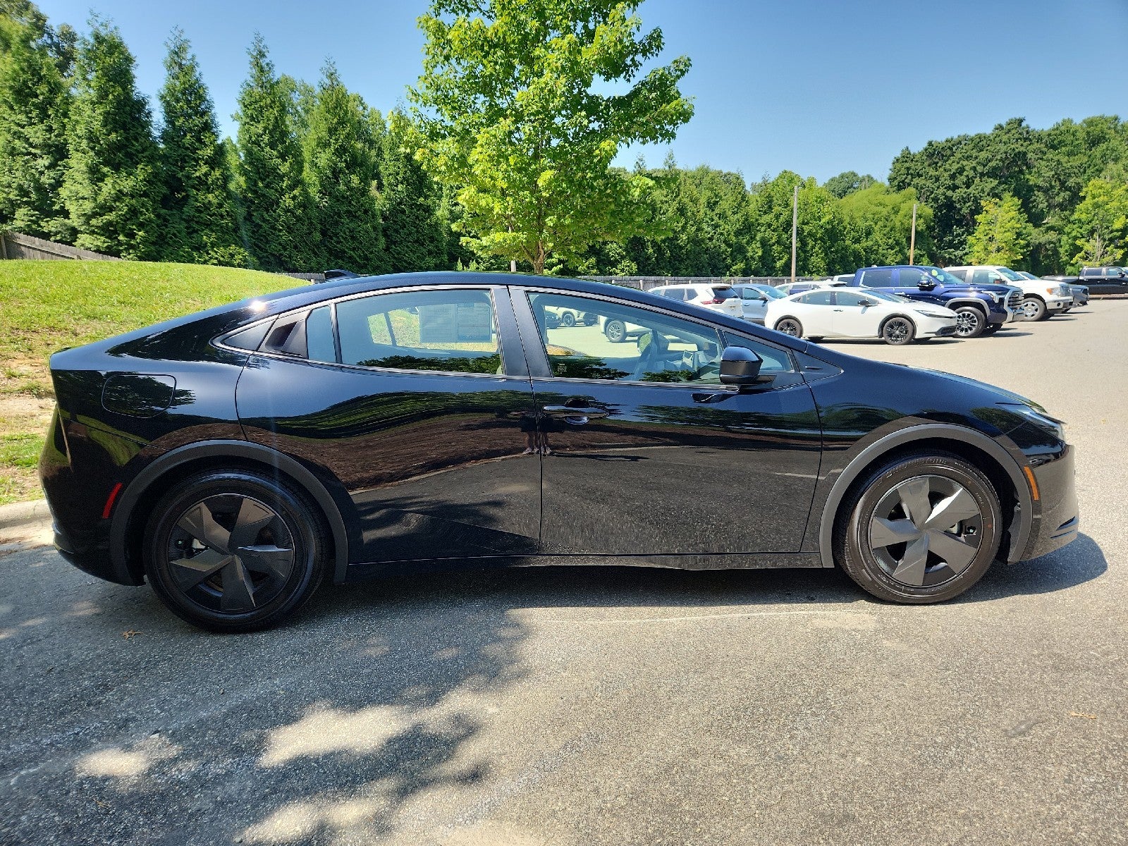 2026 Toyota Prius Plug-In Hybrid SE