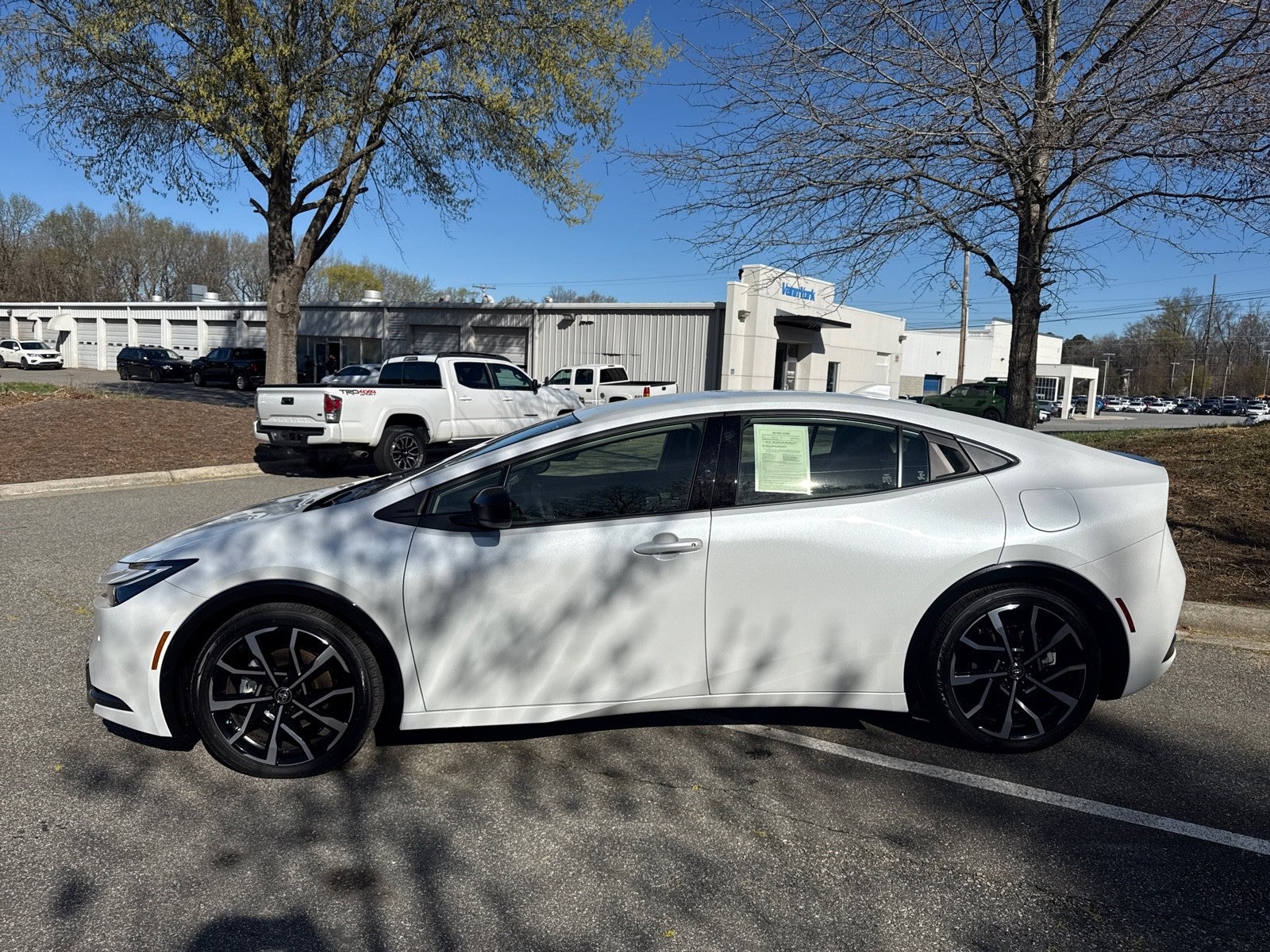 2025 Toyota Prius Plug-In Hybrid XSE