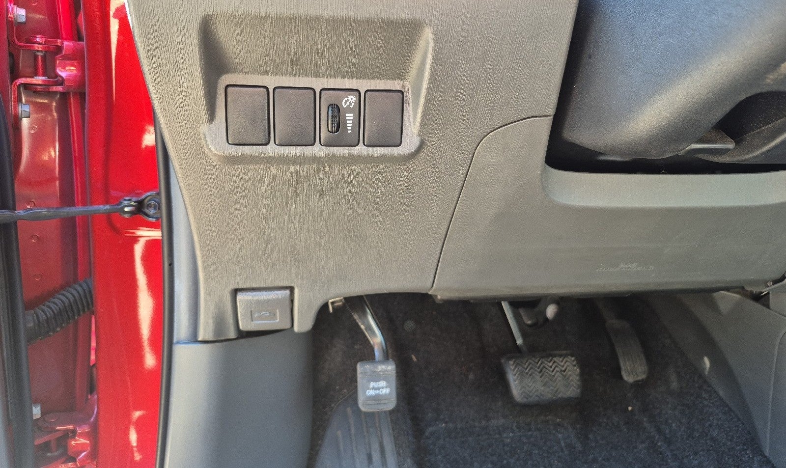 2014 Toyota Prius v Two