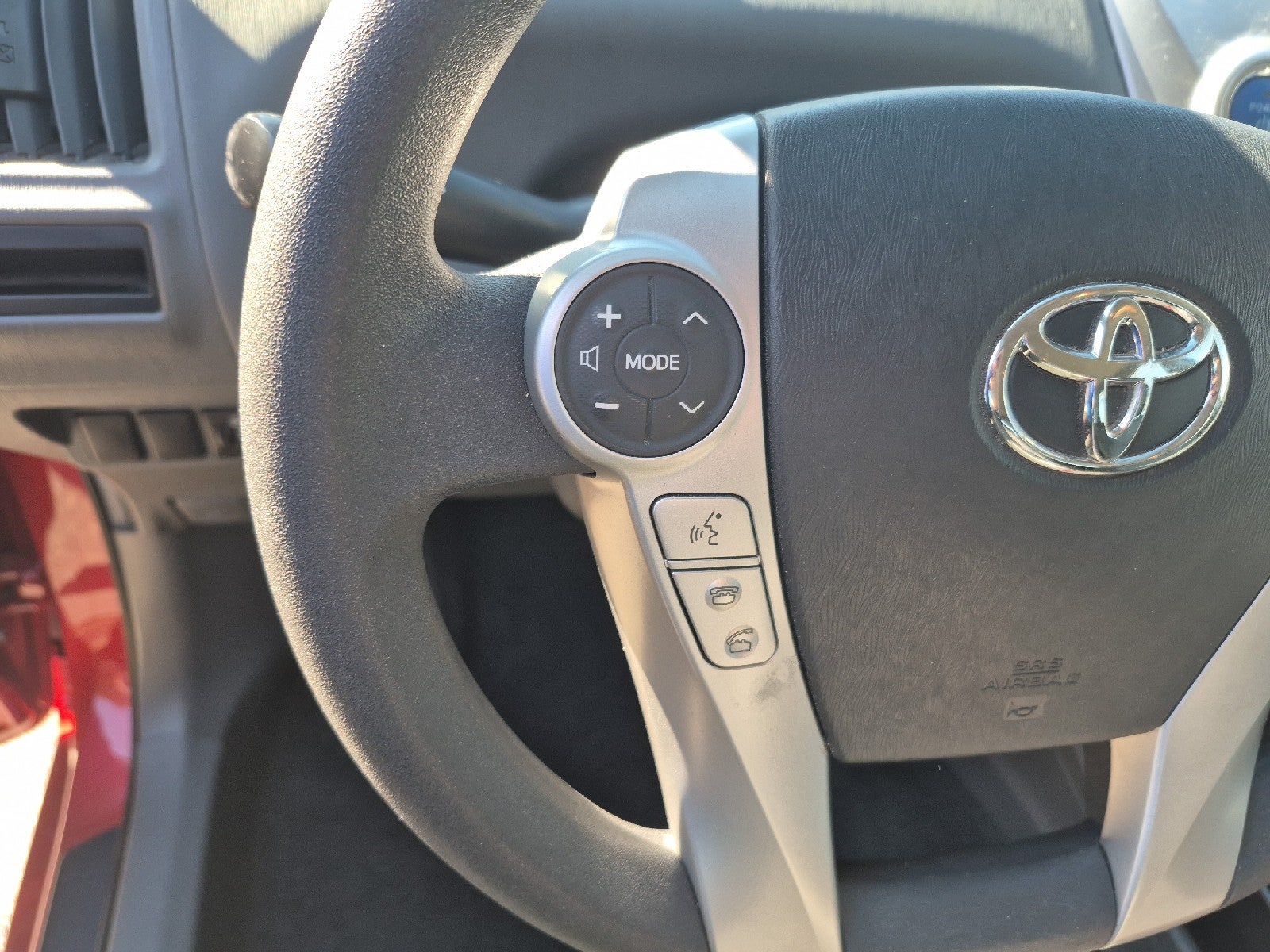 2014 Toyota Prius v Two