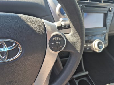 2014 Toyota Prius v Two