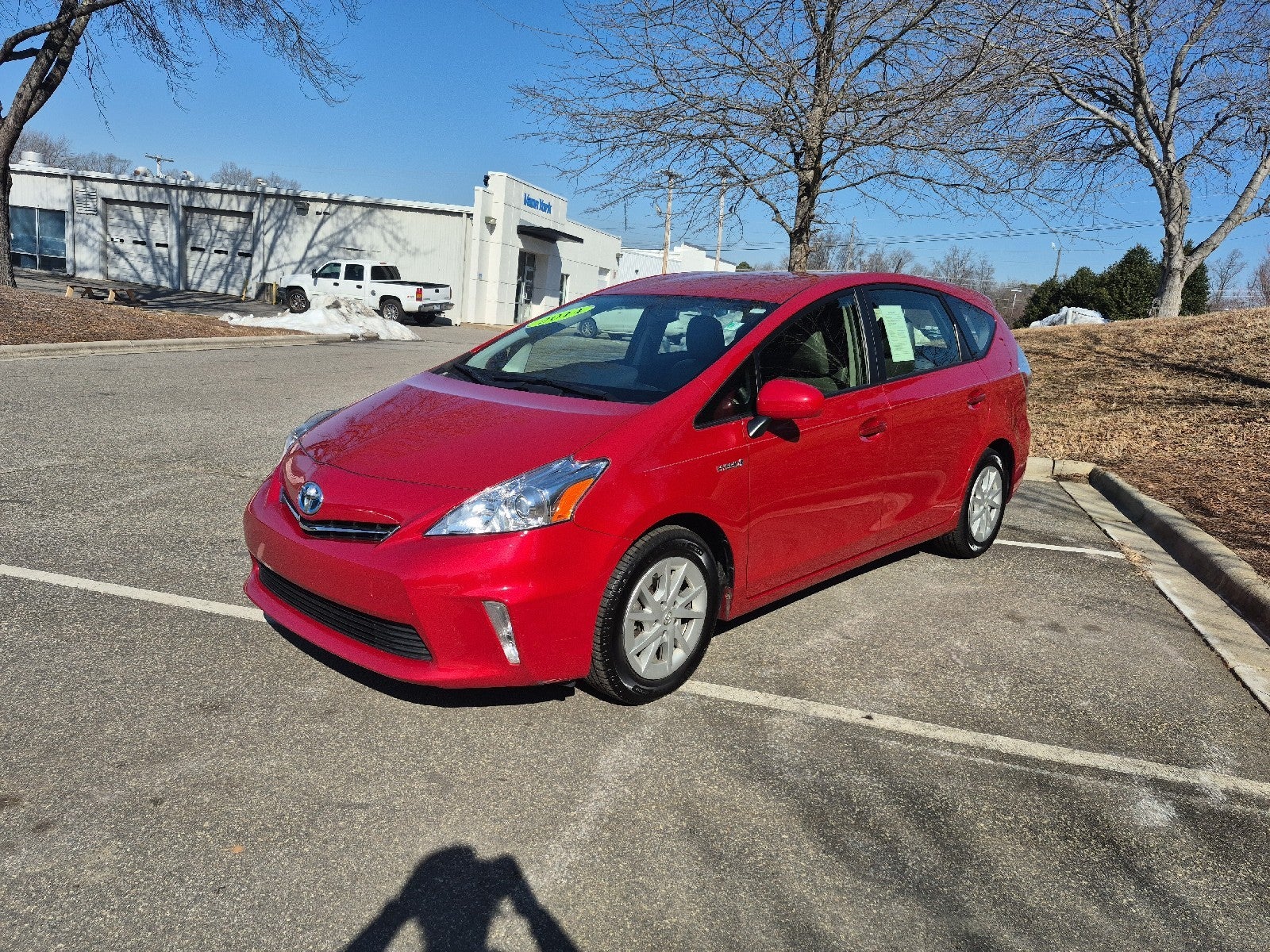 2014 Toyota Prius v Two