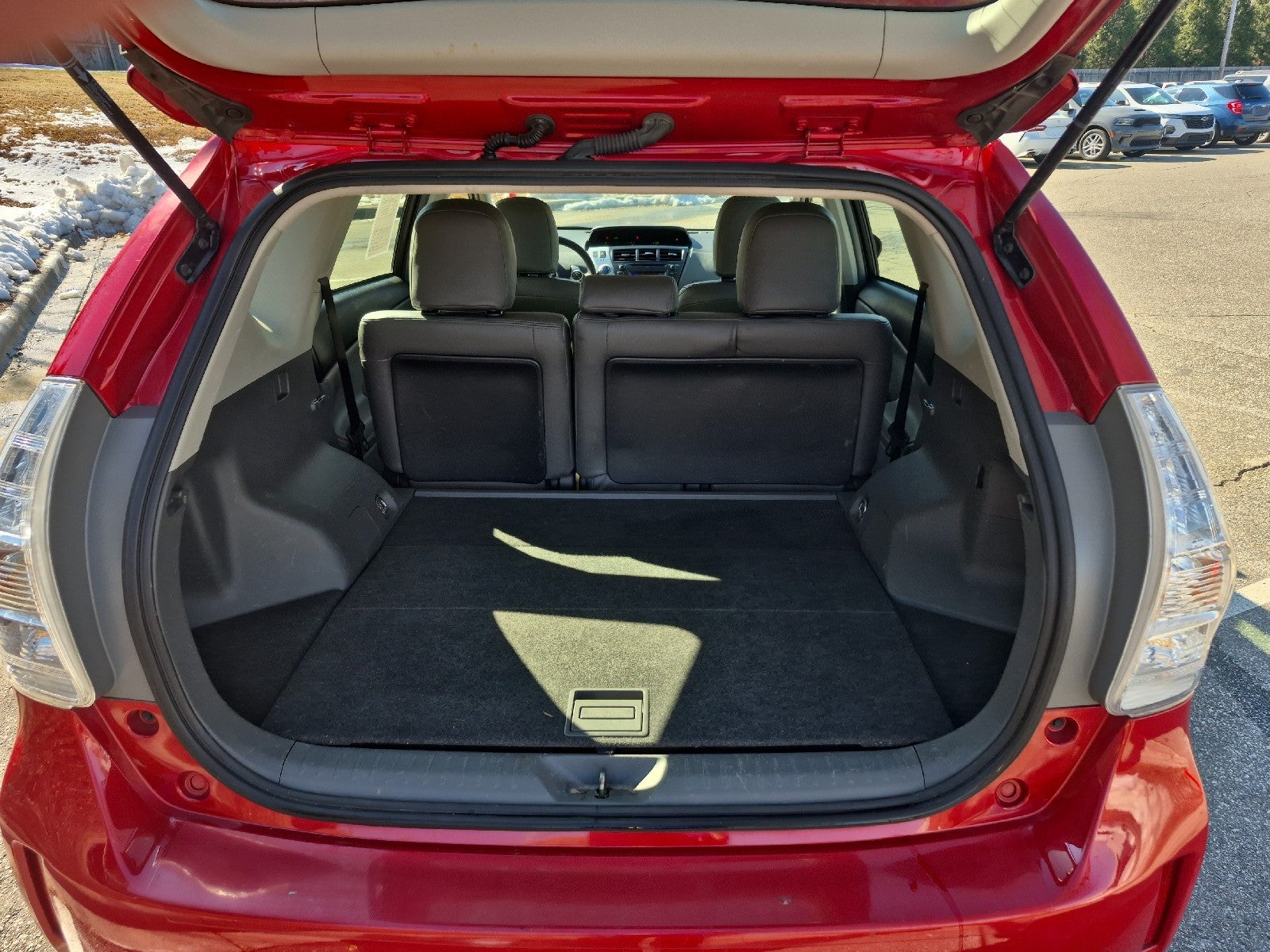 2014 Toyota Prius v Two