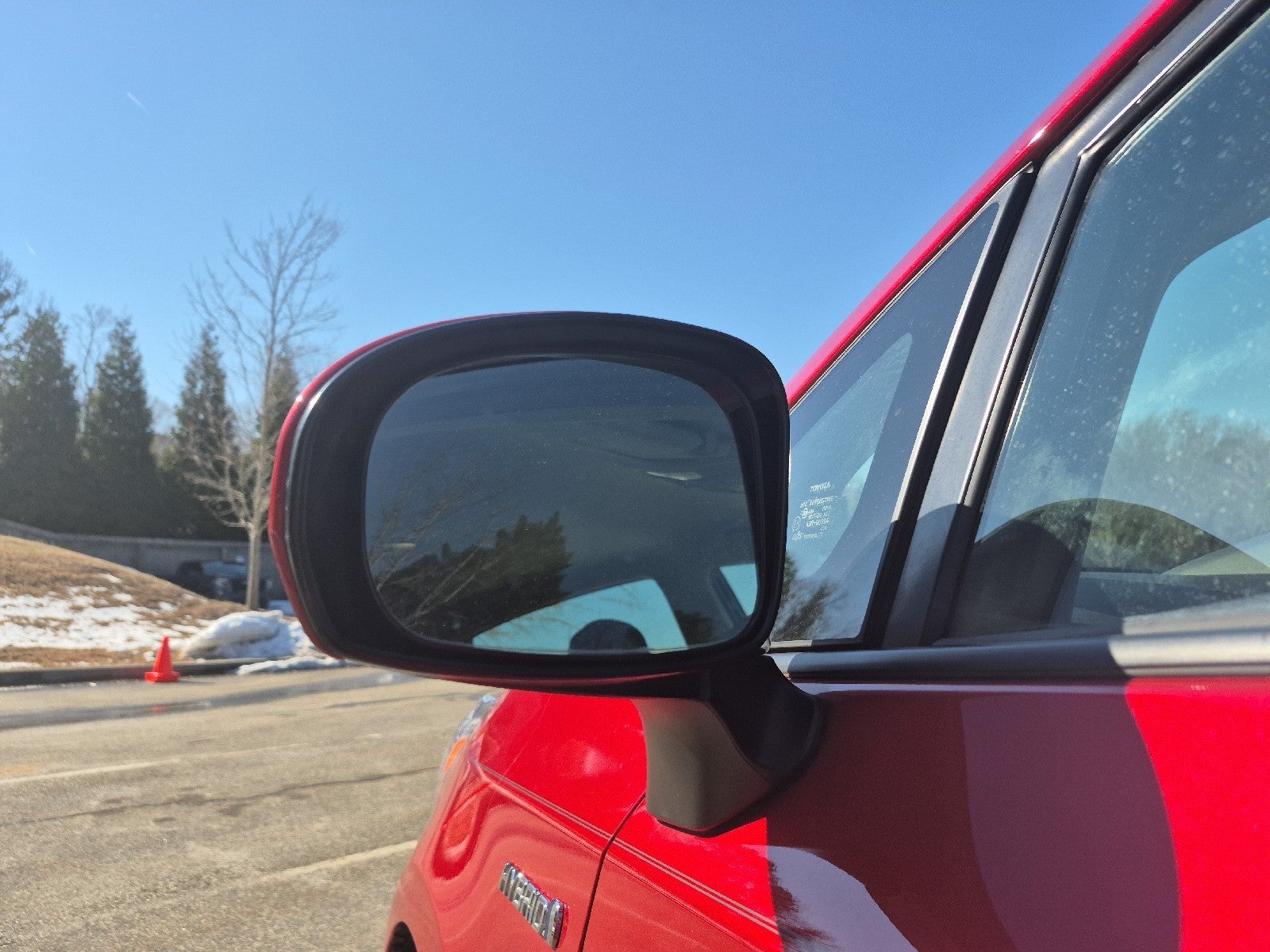 2014 Toyota Prius v Two