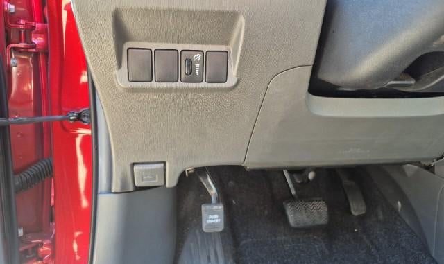 2014 Toyota Prius v Two