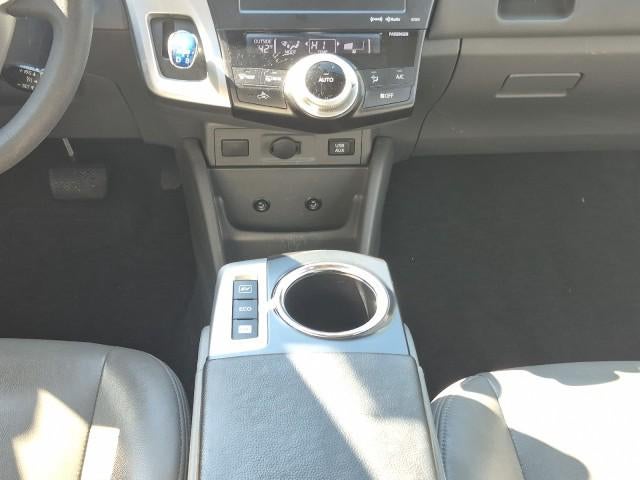 2014 Toyota Prius v Two