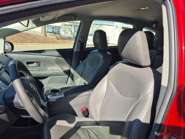 2014 Toyota Prius v Two