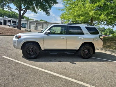2022 Toyota 4Runner SR5