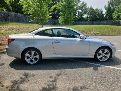2010 Lexus IS 350C 2DR