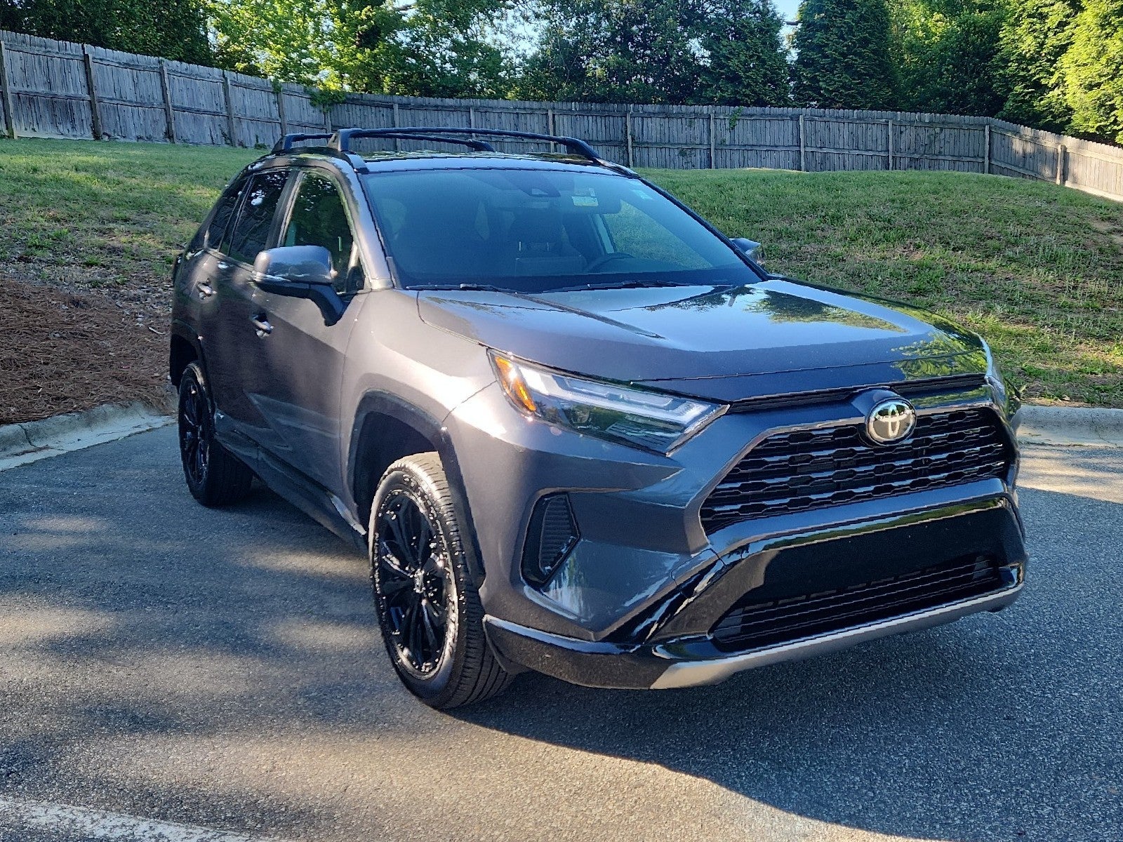 2025 Toyota RAV4 Hybrid SE