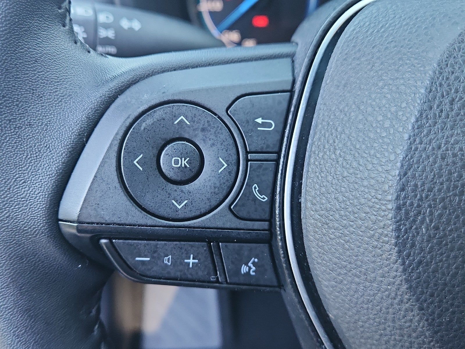 2025 Toyota RAV4 Hybrid SE