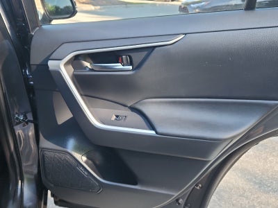 2025 Toyota RAV4 Hybrid SE