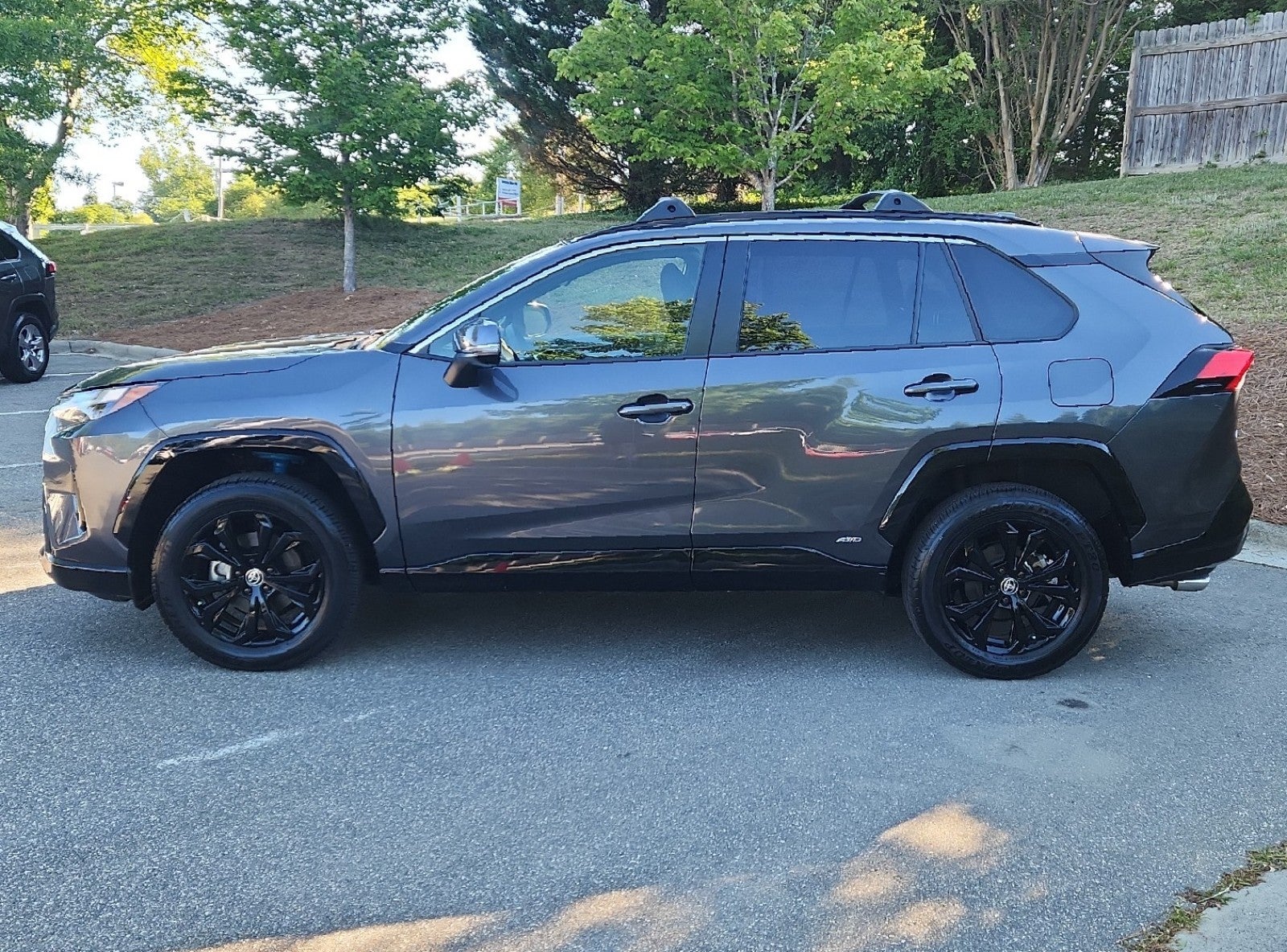 2025 Toyota RAV4 Hybrid SE