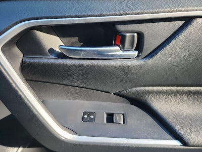 2025 Toyota RAV4 Hybrid SE