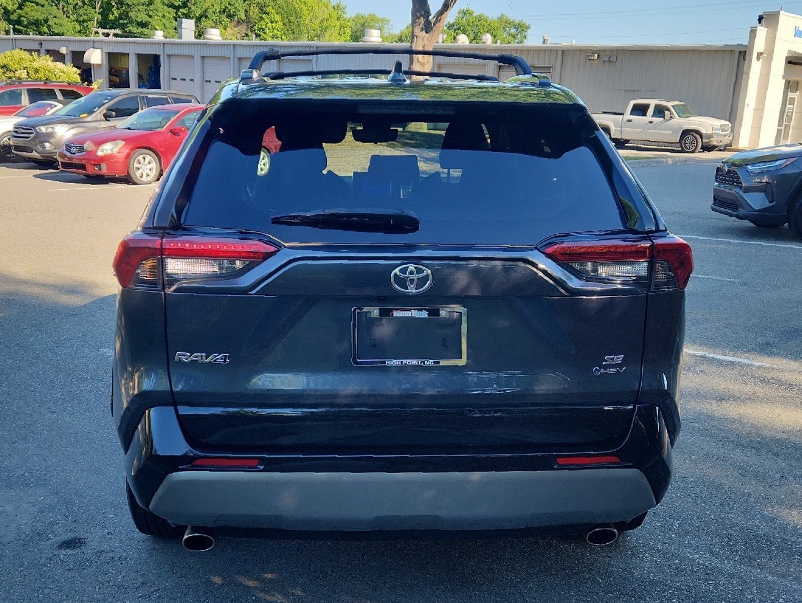 2025 Toyota RAV4 Hybrid SE