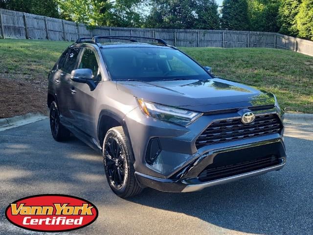 2025 Toyota RAV4 Hybrid SE