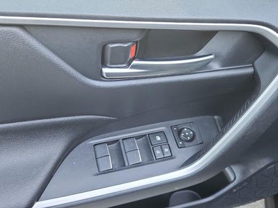 2025 Toyota RAV4 Hybrid SE