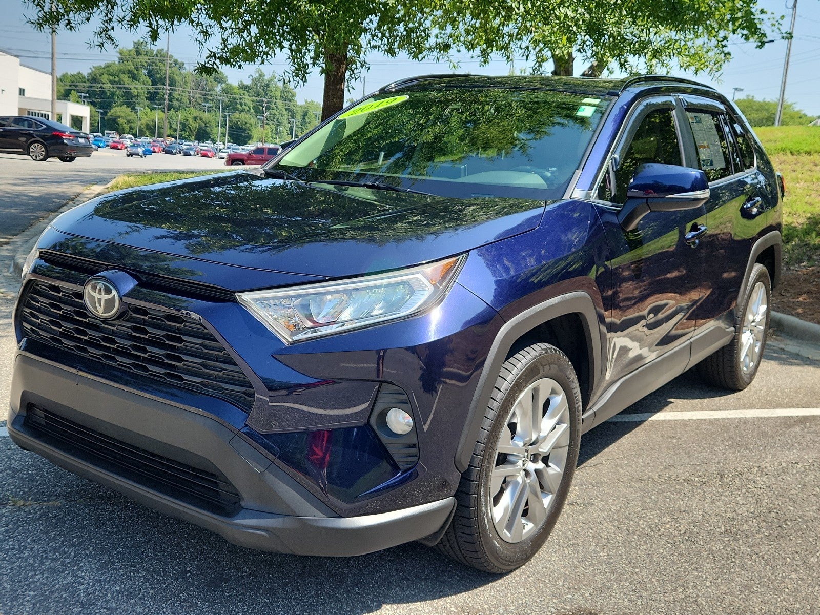 2019 Toyota RAV4 XLE Premium