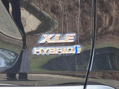 2024 Toyota RAV4 Hybrid XLE Premium