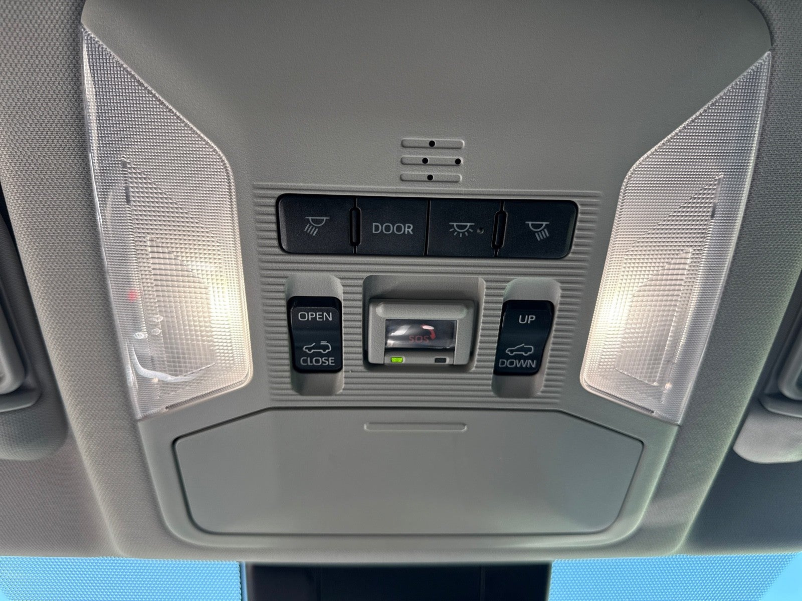 2025 Toyota RAV4 Hybrid XLE Premium