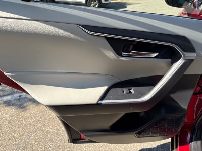 2025 Toyota RAV4 Hybrid XLE Premium