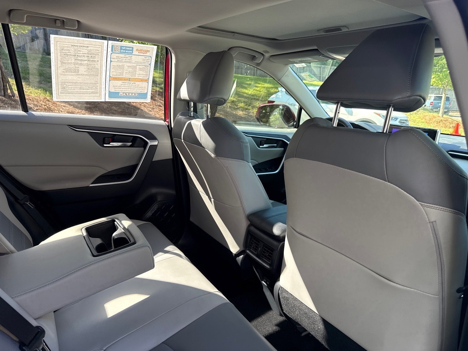 2025 Toyota RAV4 Hybrid XLE Premium