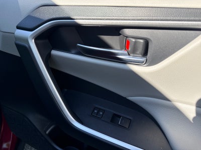 2025 Toyota RAV4 Hybrid XLE Premium