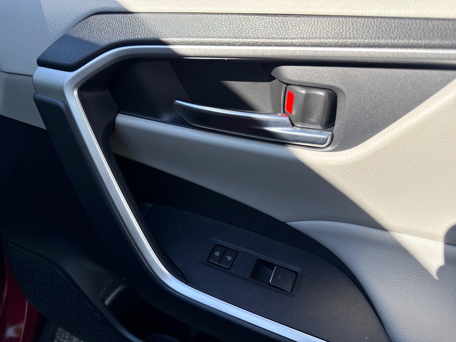 2025 Toyota RAV4 Hybrid XLE Premium