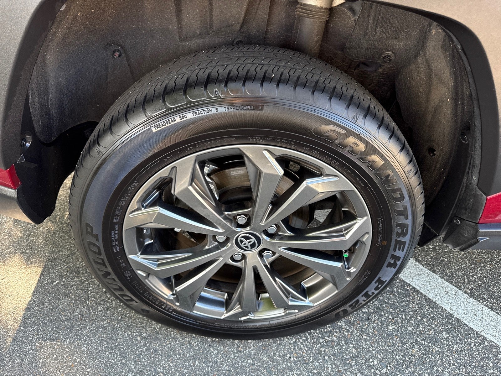 2025 Toyota RAV4 Hybrid XLE Premium