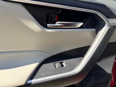 2025 Toyota RAV4 Hybrid XLE Premium