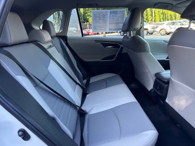 2022 Toyota RAV4 Hybrid XLE Premium