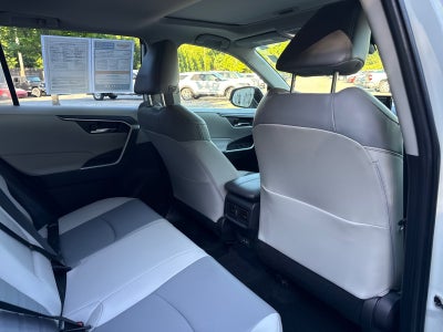 2022 Toyota RAV4 Hybrid XLE Premium