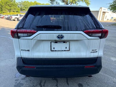 2022 Toyota RAV4 Hybrid XLE Premium