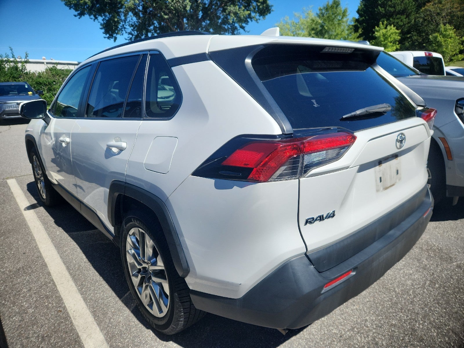 2019 Toyota RAV4 XLE Premium