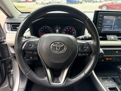 2020 Toyota RAV4 XLE Premium