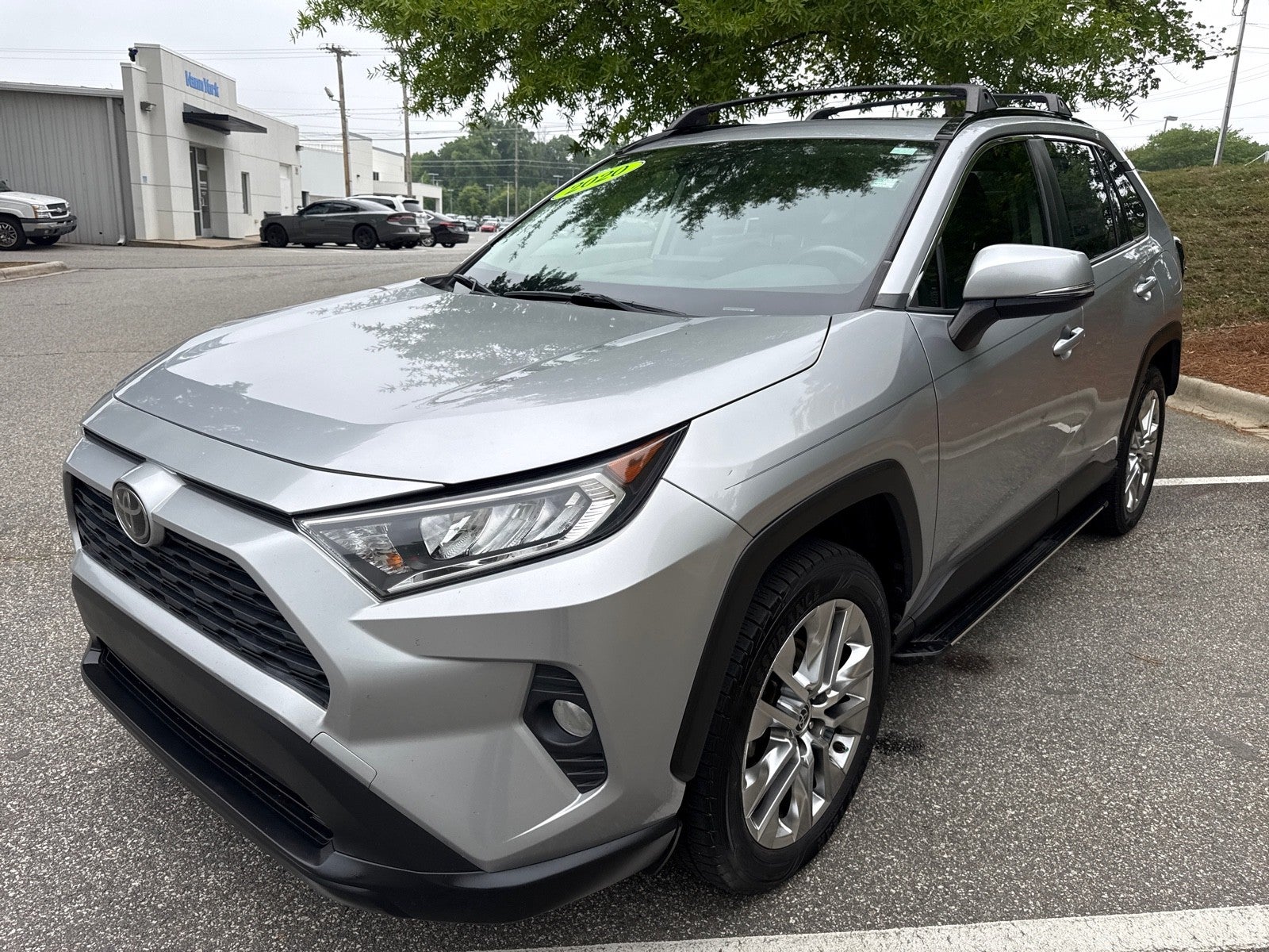 2020 Toyota RAV4 XLE Premium
