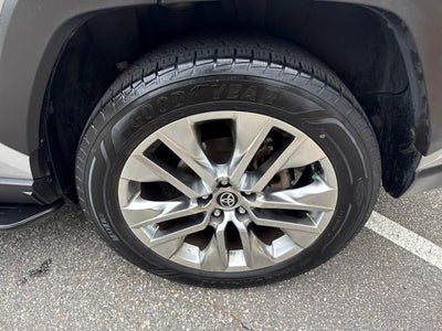 2020 Toyota RAV4 XLE Premium