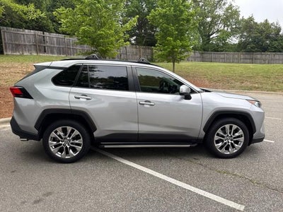 2020 Toyota RAV4 XLE Premium