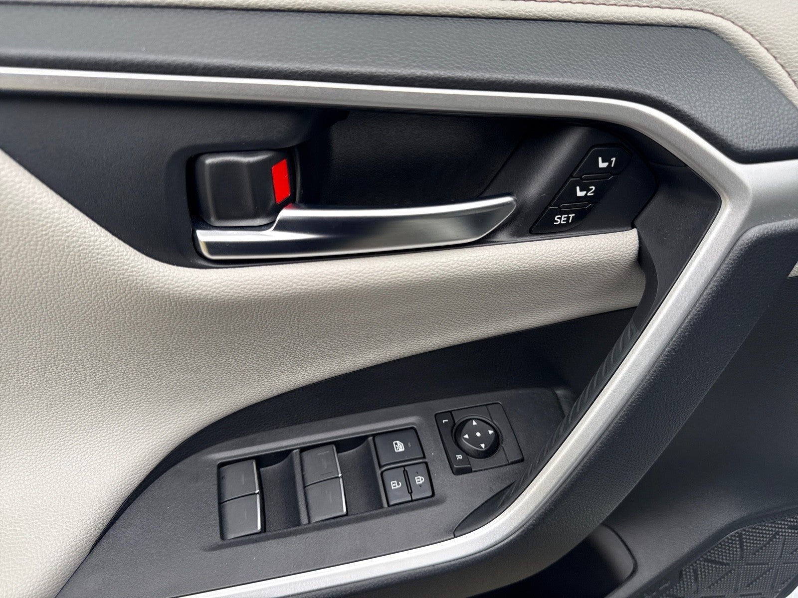2025 Toyota RAV4 Hybrid Limited