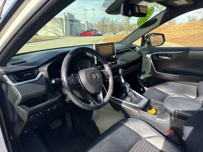 2019 Toyota RAV4 Hybrid XSE