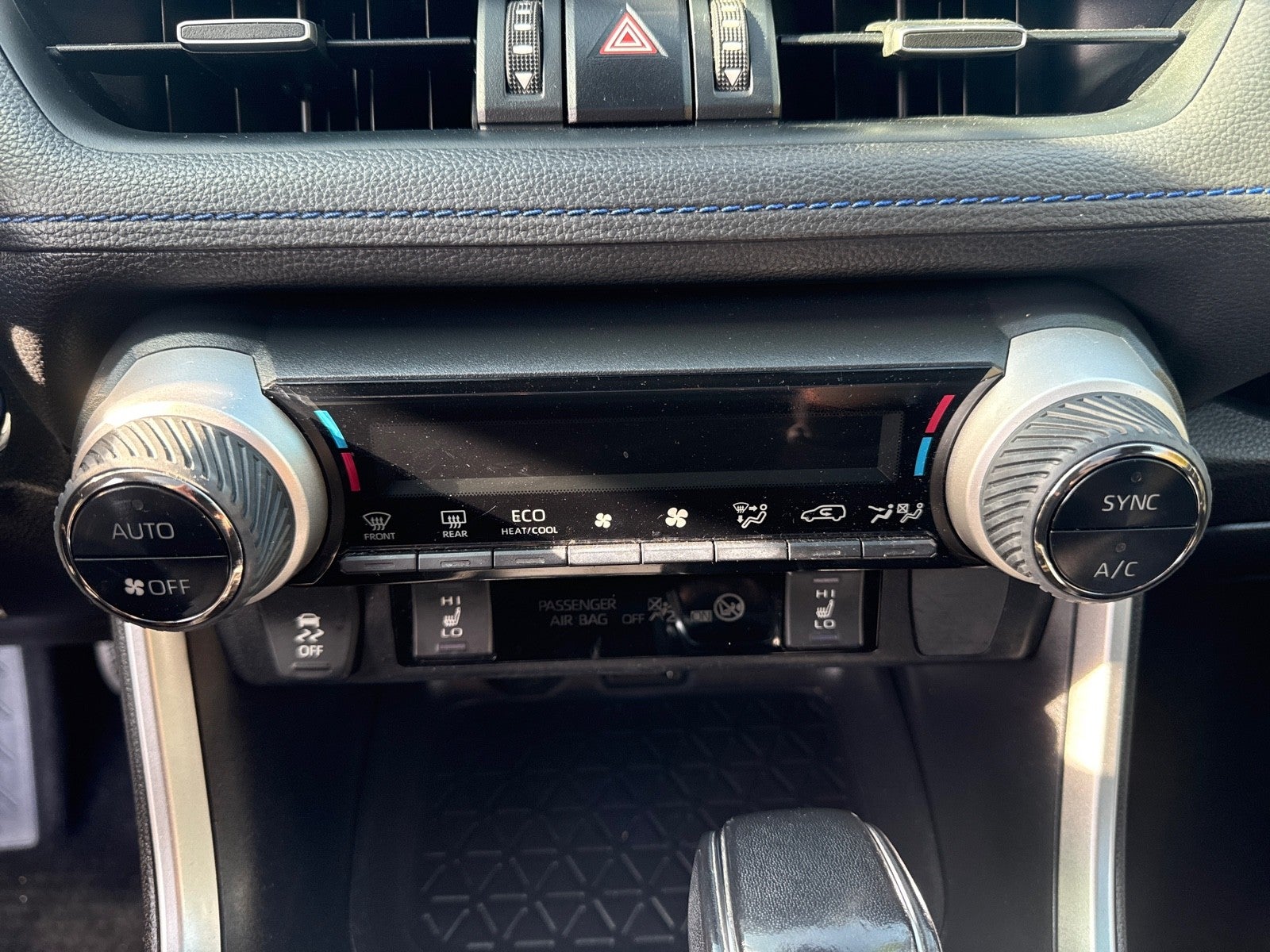 2019 Toyota RAV4 Hybrid XSE