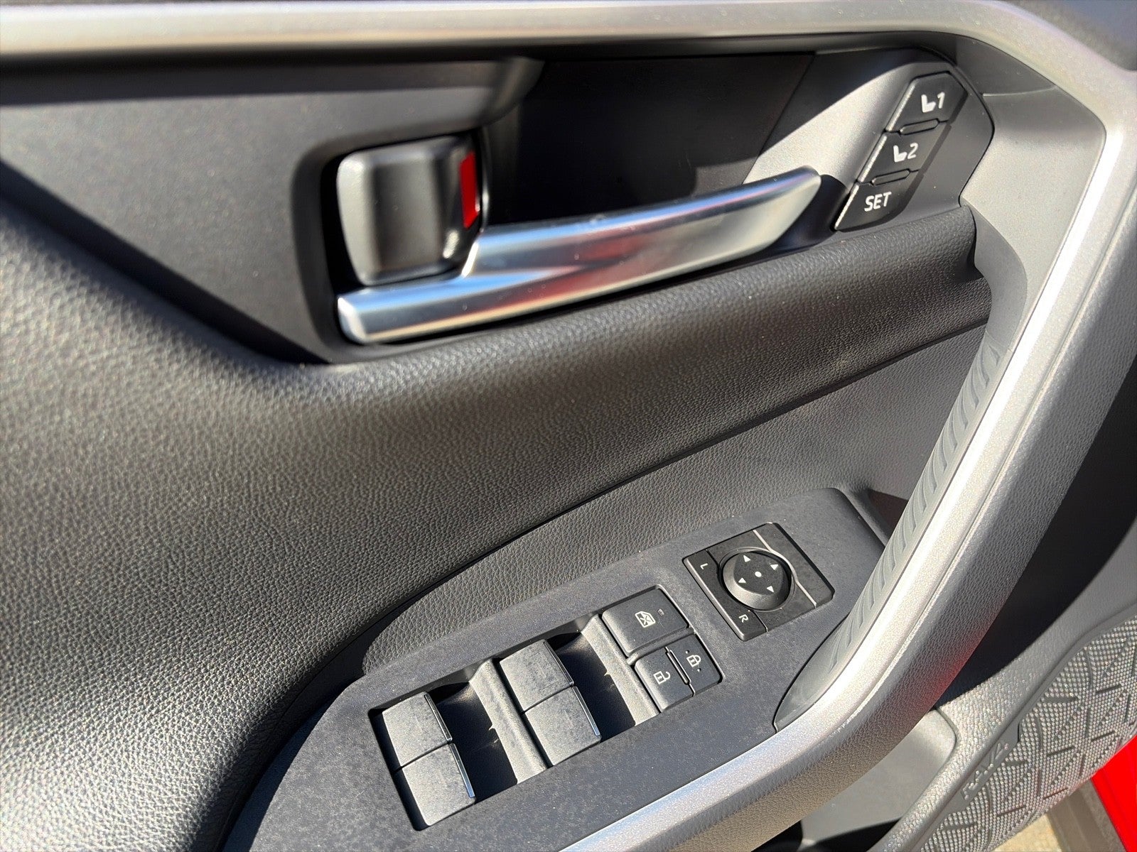 2025 Toyota RAV4 Plug-In Hybrid XSE