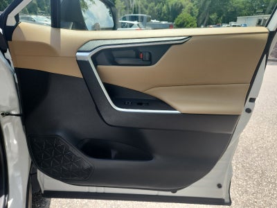 2023 Toyota RAV4 Hybrid LE