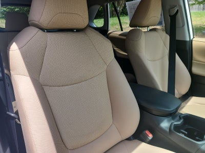 2023 Toyota RAV4 Hybrid LE