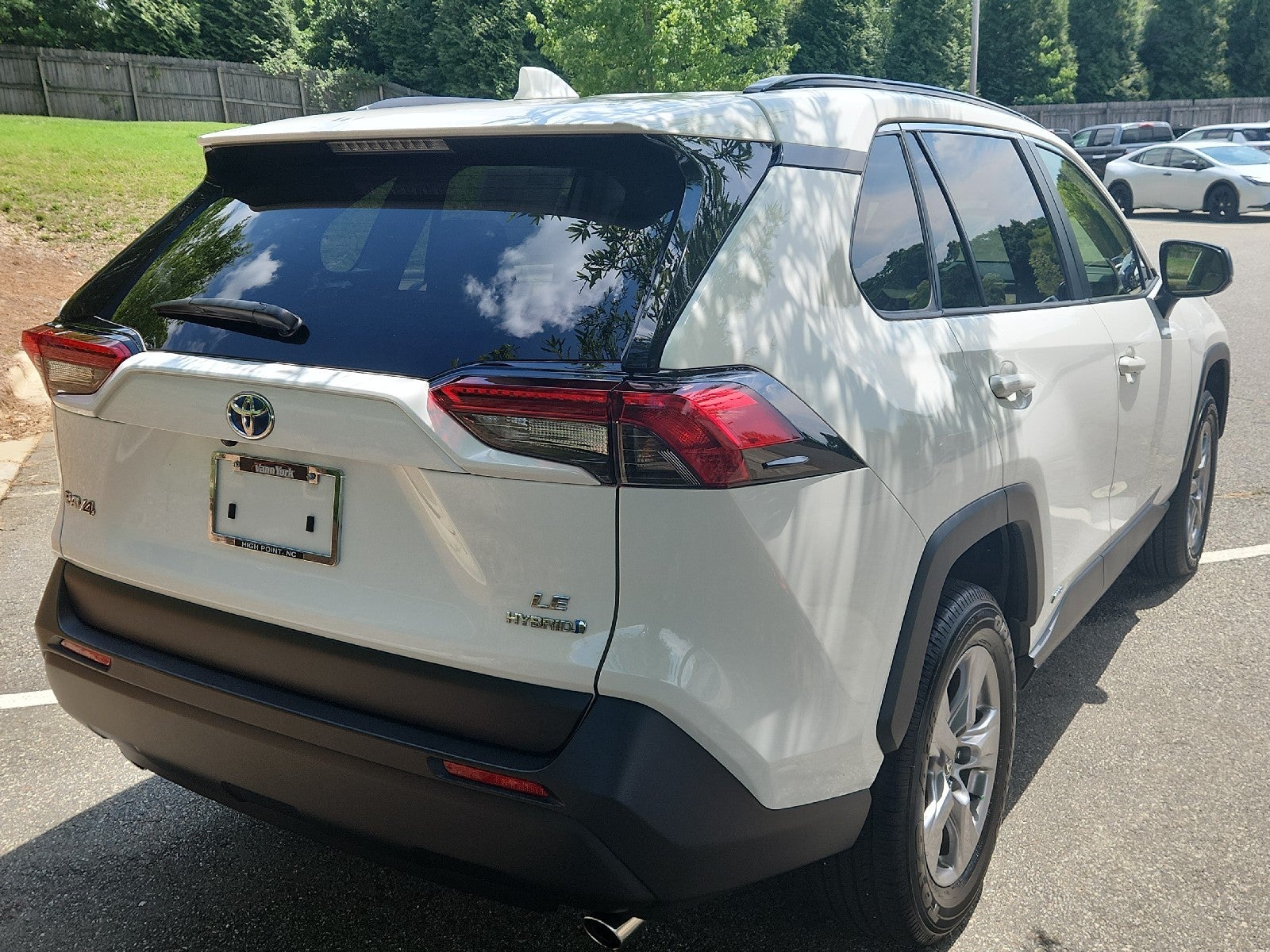 2023 Toyota RAV4 Hybrid LE