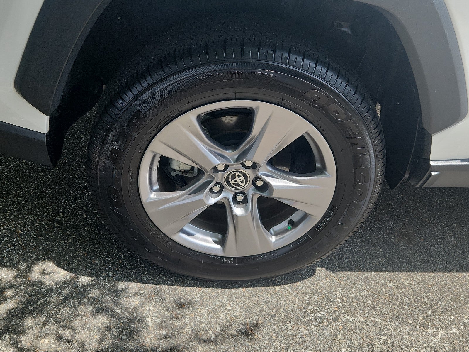 2023 Toyota RAV4 Hybrid LE