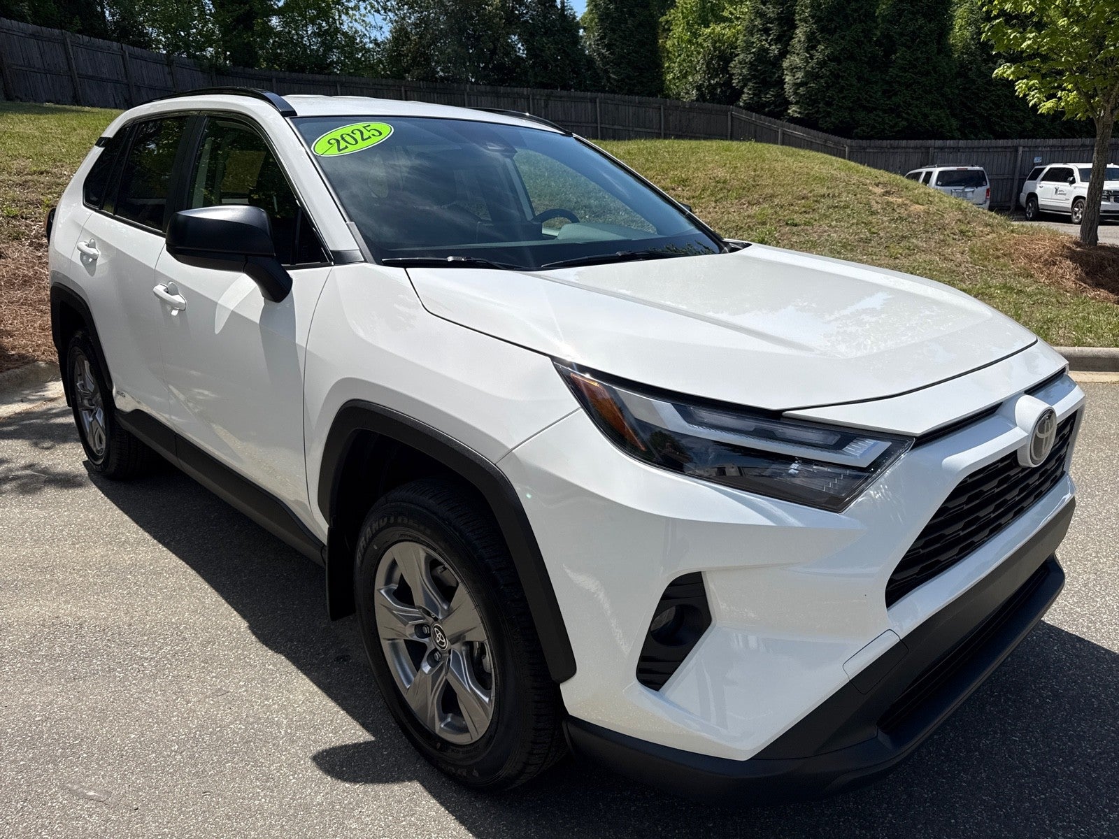 2025 Toyota RAV4 Hybrid LE