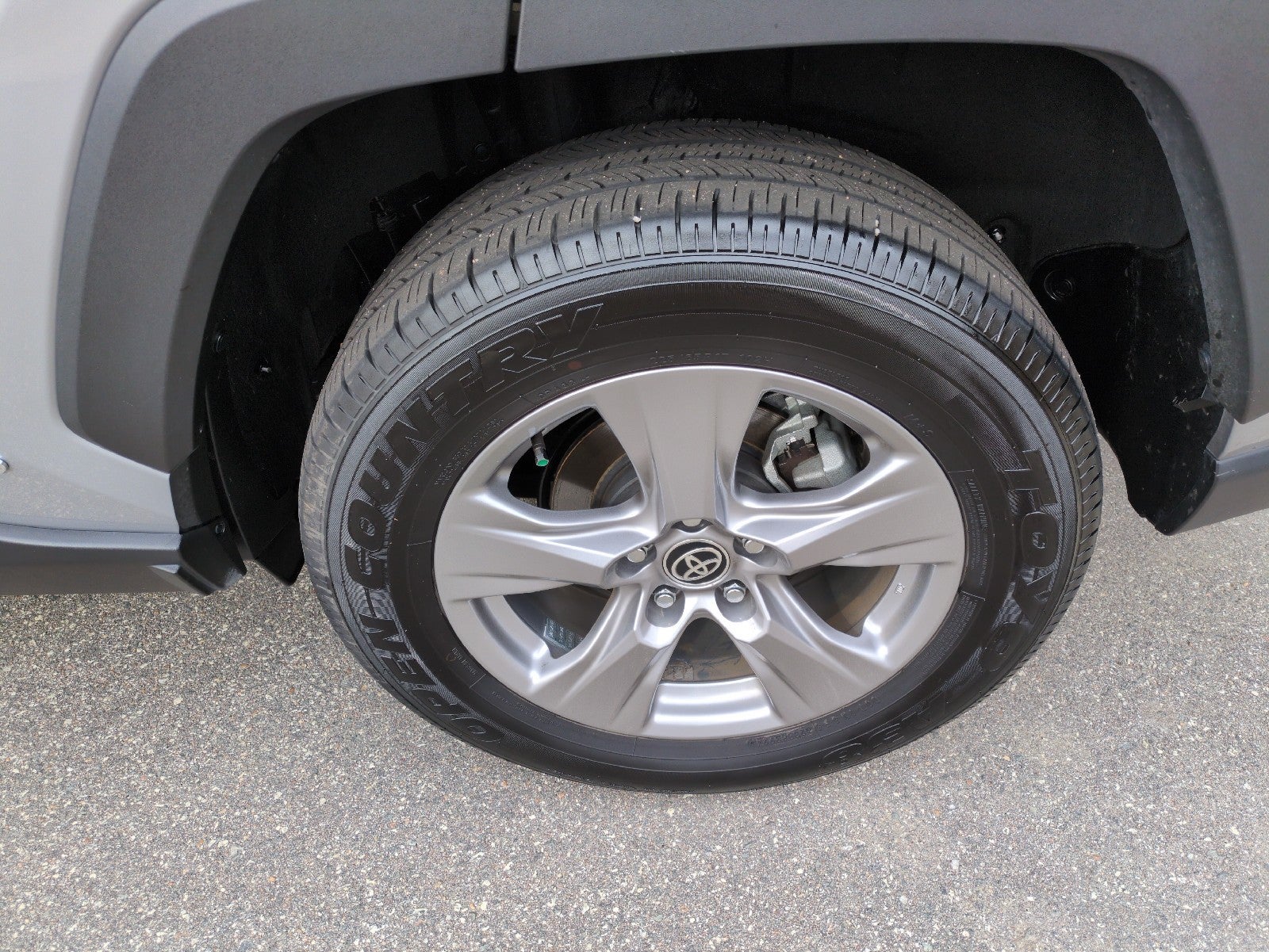 2025 Toyota RAV4 Hybrid LE