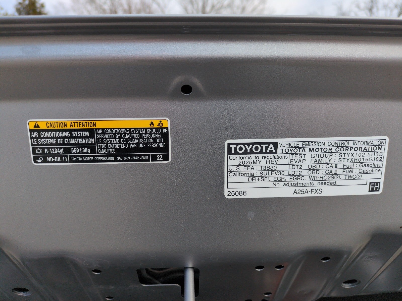 2025 Toyota RAV4 Hybrid LE